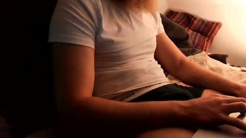 unknownbeard89 online show from 02-22-25, 09:56