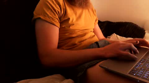 unknownbeard89 online show from 03-09-25, 11:47