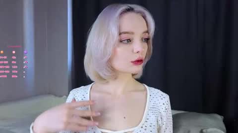 Snapshot of unknownstatus chatting on 10-19-25, 03:07 ShizukaShizuSHIZ online show from 10-19-25, 03:07