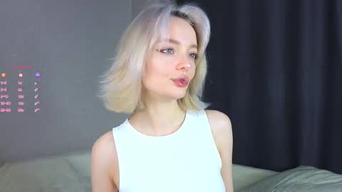 Snapshot of unknownstatus chatting on 10-28-25, 02:59 ShizukaShizuSHIZ online show from 10-28-25, 02:59