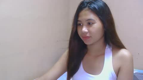 Snapshot of ur_akiradesu chatting on 10-27-25, 01:26 akira online show from 10-27-25, 01:26