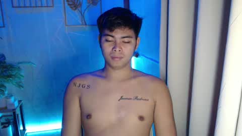Snapshot of ur_asian_babe143 chatting on 12-20-24, 02:05 Jm online show from 12-20-24, 02:05