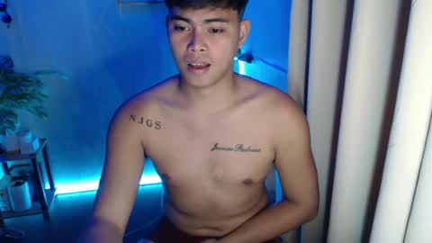 Snapshot of ur_asian_babe143 chatting on 12-21-24, 02:04 Jm online show from 12-21-24, 02:04