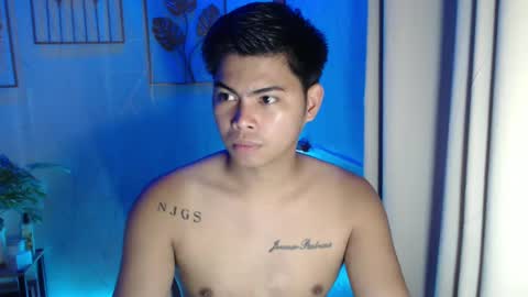 Snapshot of ur_asian_babe143 chatting on 01-06-25, 01:30 Jm online show from 01-06-25, 01:30