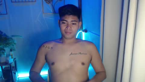 Snapshot of ur_asian_babe143 chatting on 01-09-25, 03:12 Jm online show from 01-09-25, 03:12
