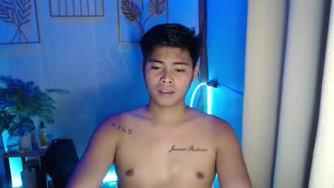 Snapshot of ur_asian_babe143 chatting on 02-02-25, 01:19 Jm online show from 02-02-25, 01:19