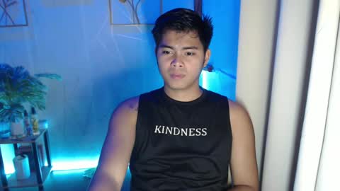 Snapshot of ur_asian_babe143 chatting on 02-04-25, 02:49 Jm online show from 02-04-25, 02:49