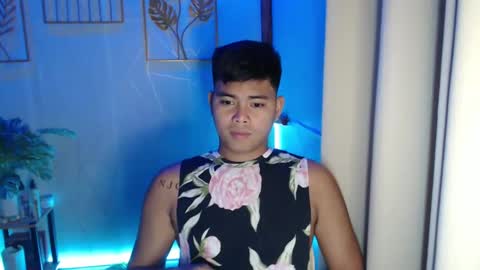 Snapshot of ur_asian_babe143 chatting on 02-04-25, 01:27 Jm online show from 02-04-25, 01:27