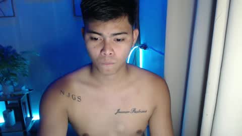 Snapshot of ur_asian_babe143 chatting on 02-09-25, 05:01 Jm online show from 02-09-25, 05:01