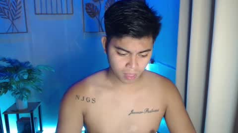 Snapshot of ur_asian_babe143 chatting on 02-18-25, 12:39 Jm online show from 02-18-25, 12:39