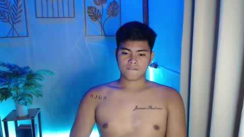 Snapshot of ur_asian_babe143 chatting on 02-22-25, 03:58 Jm online show from 02-22-25, 03:58