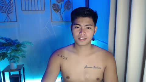 Snapshot of ur_asian_babe143 chatting on 02-23-25, 01:53 Jm online show from 02-23-25, 01:53