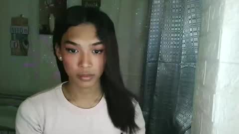 ur_dazzlingmorenaxx online show from 11-18-25, 02:17