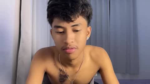 ur_fuckerbttm online show from 12-01-25, 02:11