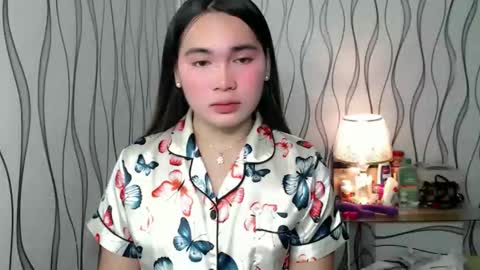 QUEENSY online show from 11-22-25, 03:27