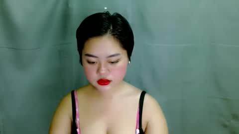 Snapshot of ur_prettyzey18 chatting on 01-15-26, 06:51 zey online show from 01-15-26, 06:51