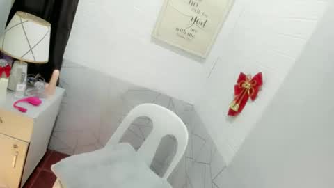 ur_sweetiechess18 online show from 10-16-25, 02:12