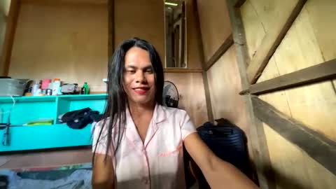 Snapshot of urasian_andrea chatting on 12-22-25, 11:35 Andrea online show from 12-22-25, 11:35