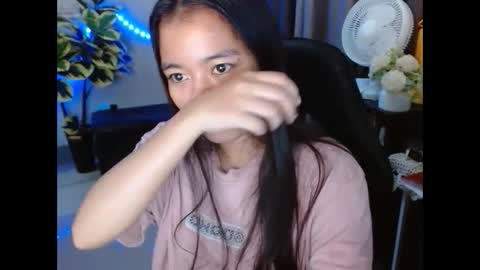 urasian_bella23 online show from 12-04-24, 01:14