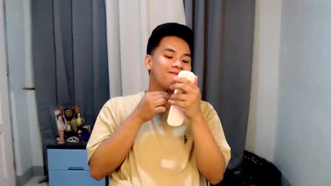 milly online show from 02-28-25, 08:09