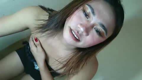 Snapshot of urasian_pinayxxx chatting on 02-15-26, 11:23 Alvie online show from 02-15-26, 11:23