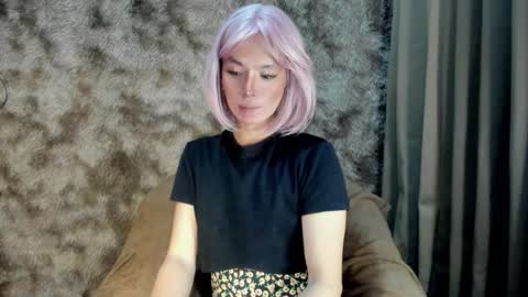 Snapshot of urasian_slut_yana chatting on 02-04-25, 06:04 yana online show from 02-04-25, 06:04