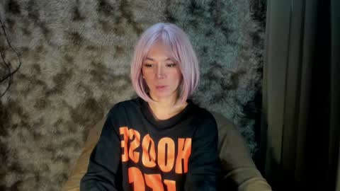 Snapshot of urasian_slut_yana chatting on 02-05-25, 10:19 yana online show from 02-05-25, 10:19