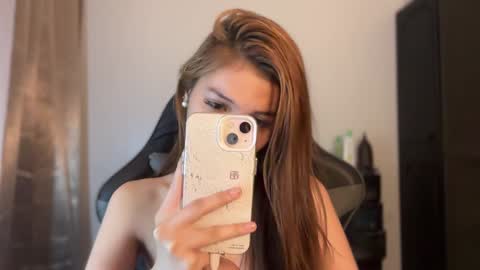 Ria online show from 01-29-25, 01:38