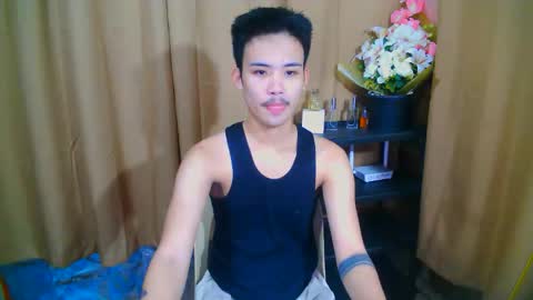 Snapshot of urasiancumboix2 chatting on 10-12-25, 09:52 urasiancumboix2 online show from 10-12-25, 09:52