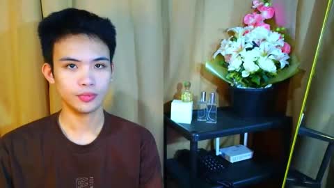 Snapshot of urasiancumboix2 chatting on 10-20-25, 11:16 urasiancumboix2 online show from 10-20-25, 11:16