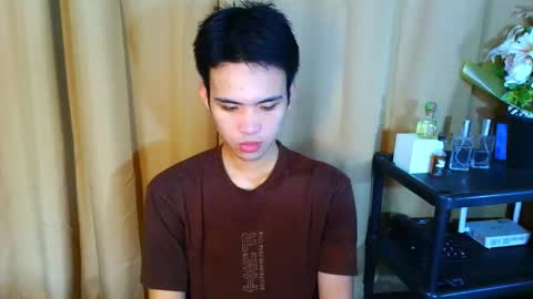 Snapshot of urasiancumboix2 chatting on 10-29-25, 01:52 urasiancumboix2 online show from 10-29-25, 01:52