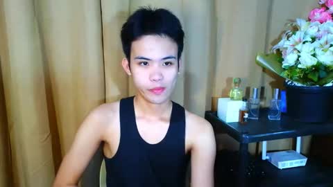 Snapshot of urasiancumboix2 chatting on 10-29-25, 11:50 urasiancumboix2 online show from 10-29-25, 11:50