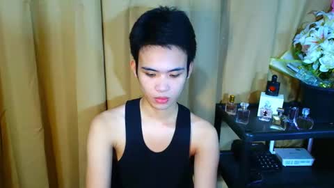 Snapshot of urasiancumboix2 chatting on 11-12-25, 06:30 urasiancumboix2 online show from 11-12-25, 06:30