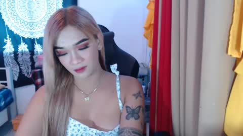 Snapshot of urasiandreamgirlxxx chatting on 12-07-24, 06:32 jess online show from 12-07-24, 06:32