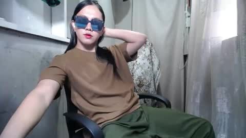 Snapshot of urasiantserika chatting on 10-18-25, 08:04 Erika online show from 10-18-25, 08:04