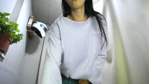 Snapshot of urasiantserika chatting on 02-21-26, 05:03 Erika online show from 02-21-26, 05:03