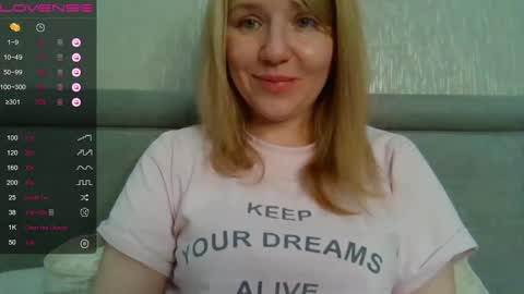 Snapshot of urbadkitty chatting on 12-09-24, 07:06 urbadkitty online show from 12-09-24, 07:06