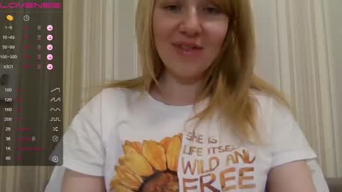 Snapshot of urbadkitty chatting on 12-13-24, 01:01 urbadkitty online show from 12-13-24, 01:01