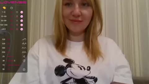 Snapshot of urbadkitty chatting on 01-12-25, 11:17 urbadkitty online show from 01-12-25, 11:17