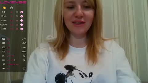 Snapshot of urbadkitty chatting on 01-19-25, 10:50 urbadkitty online show from 01-19-25, 10:50