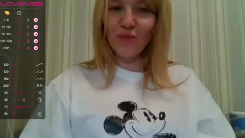 Snapshot of urbadkitty chatting on 01-24-25, 02:41 urbadkitty online show from 01-24-25, 02:41