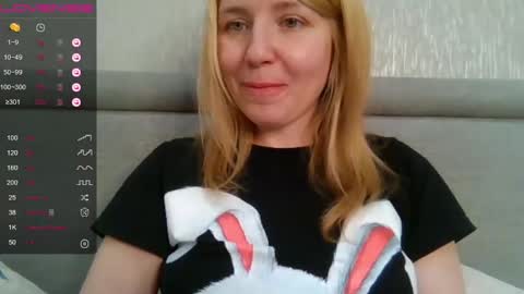 Snapshot of urbadkitty chatting on 02-24-25, 09:32 urbadkitty online show from 02-24-25, 09:32