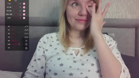 Snapshot of urbadkitty chatting on 09-25-25, 07:56 urbadkitty online show from 09-25-25, 07:56