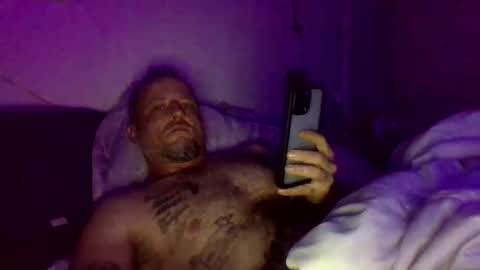 Snapshot of urdaddy875867 chatting on 02-24-25, 02:40 urdaddy875867 online show from 02-24-25, 02:40