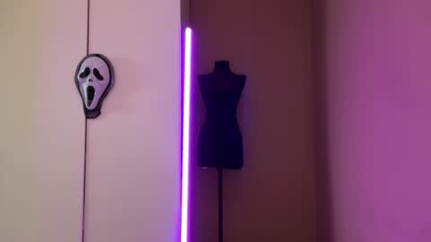 Margo online show from 10-25-25, 07:05