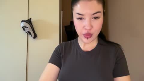 Margo online show from 10-29-25, 07:21