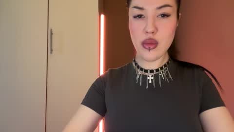 Margo online show from 11-14-25, 08:13