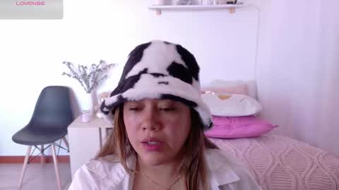 Mia Miller online show from 01-18-26, 03:16