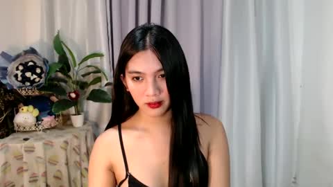 Snapshot of urdreamgirl_ chatting on 02-05-25, 01:54 Trixie online show from 02-05-25, 01:54