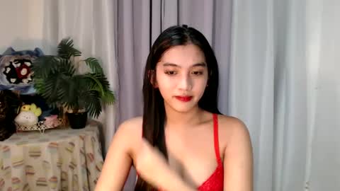 Snapshot of urdreamgirl_ chatting on 03-06-25, 09:14 Trixie online show from 03-06-25, 09:14